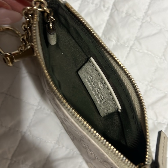 AUTHENTIC GUCCI KEY CARD HOLDER - Picture 3 of 7